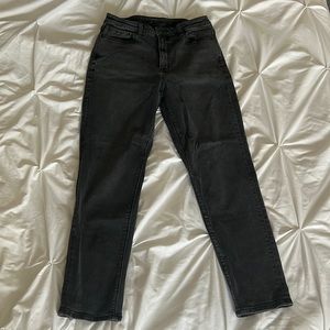 American Eagle Black Stretch Mom Jeans - Size 6 Regular